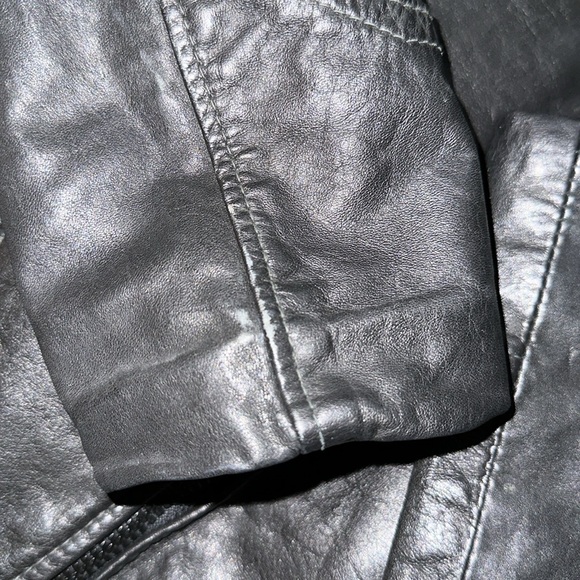 Revolution for Leather Goods - Black Vintage Leather Jacket - Picture 7 of 7